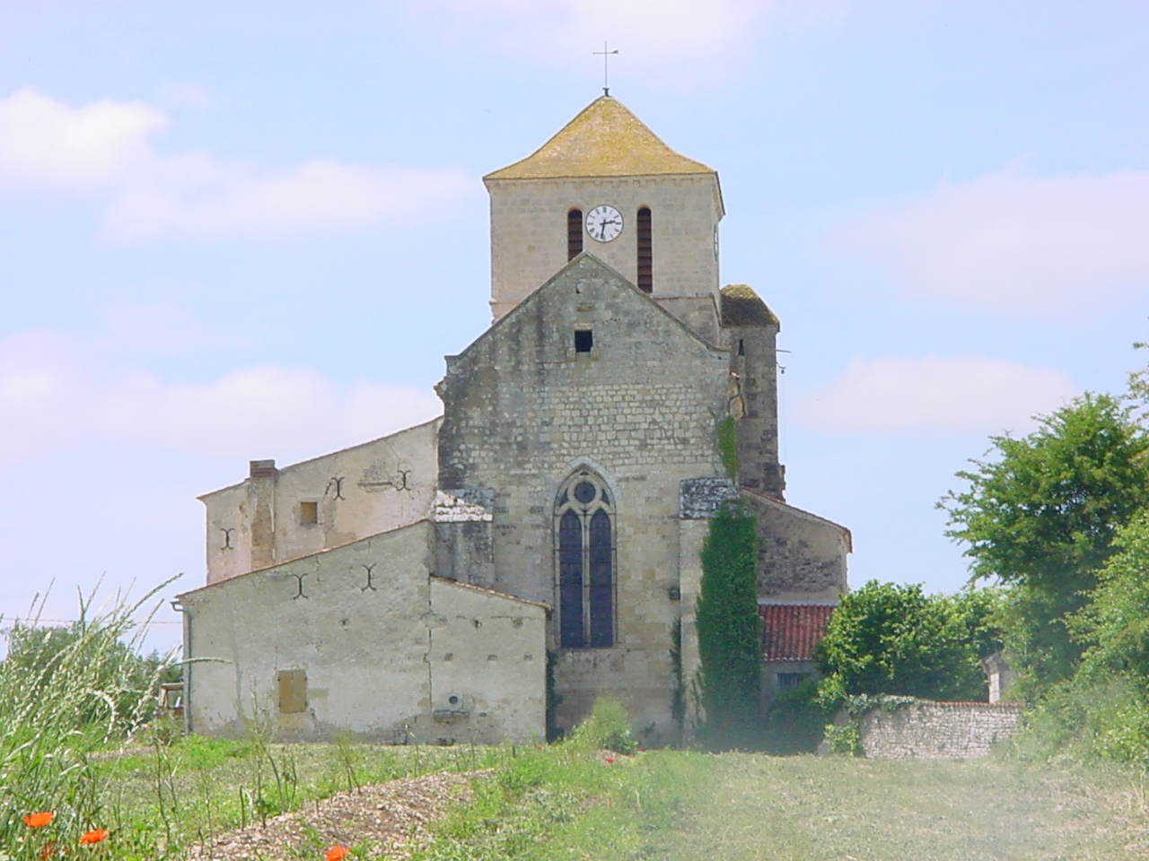 Eglise (vue du Prieuré)